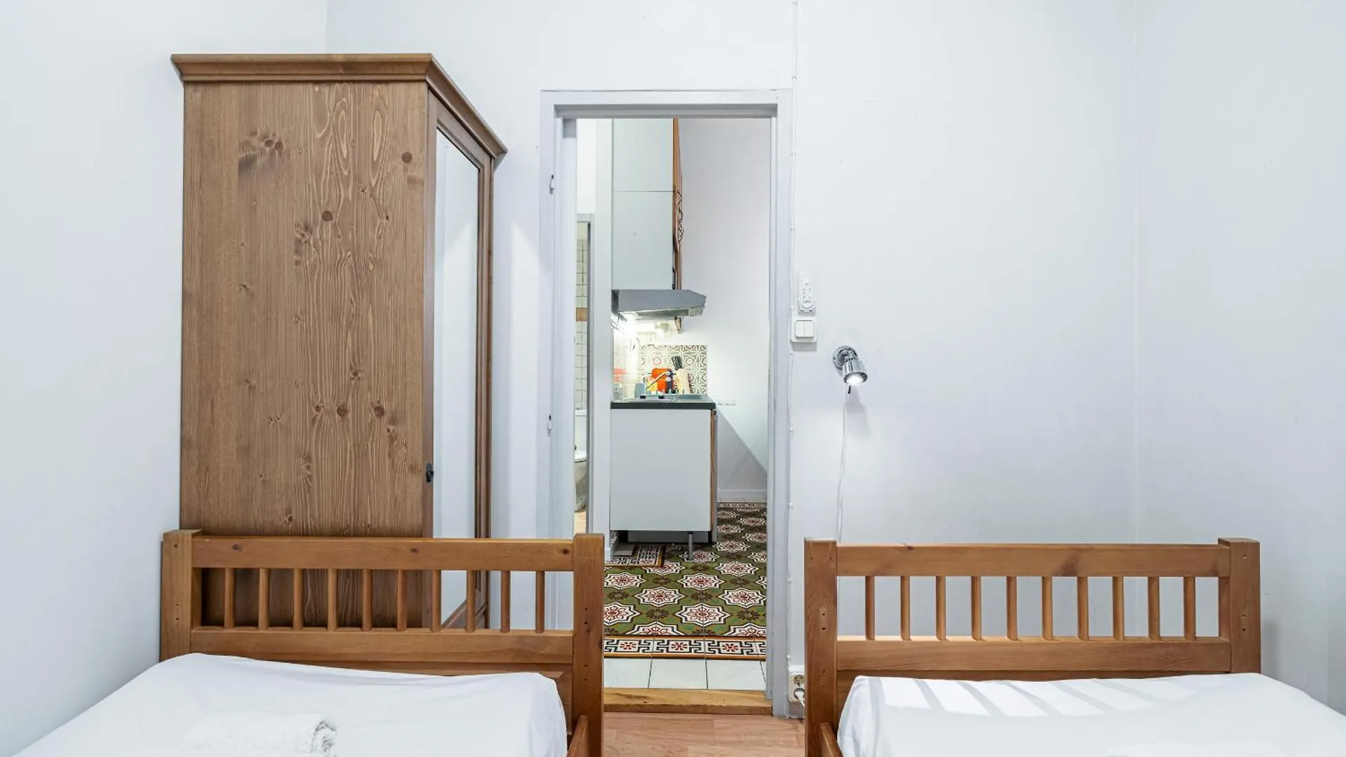 2 Bdr With Independent Studio - Old Town Nice France