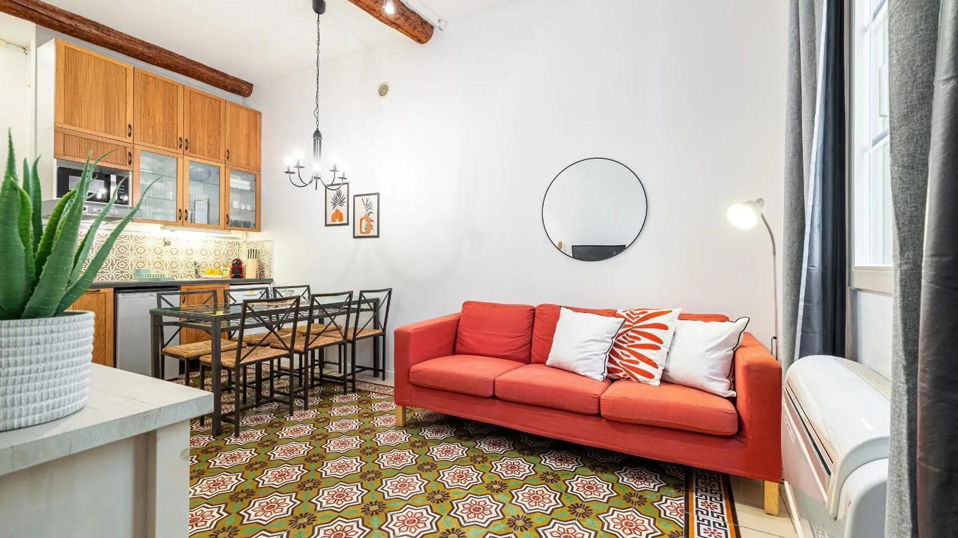2 Bdr With Independent Studio - Old Town Nice 0*,  France